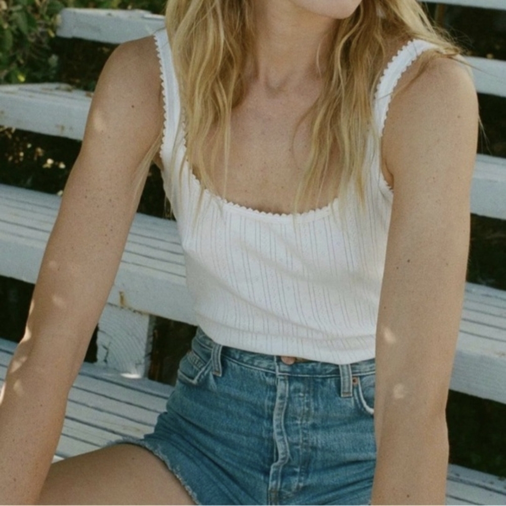 NWOT Dôen Rainbow Scallop trim tank